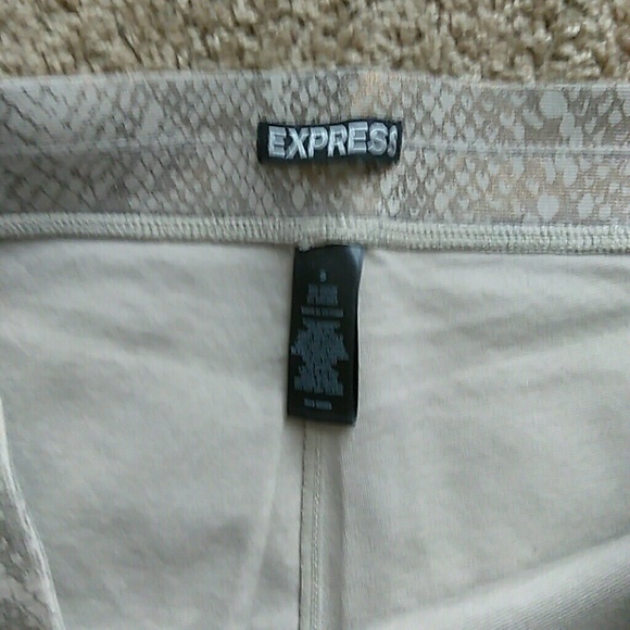 NWOT. Gold python print Express tights - Picture 4 of 4